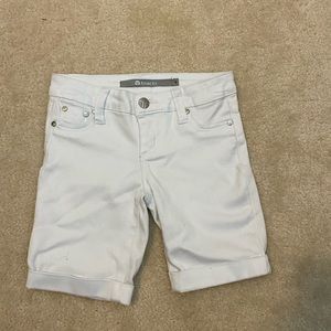 White jean shorts!!